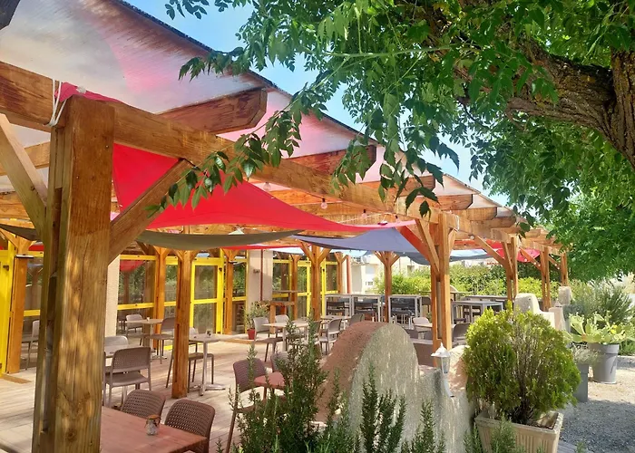 Logis Hotel Restaurant Le Clos Saint Loup